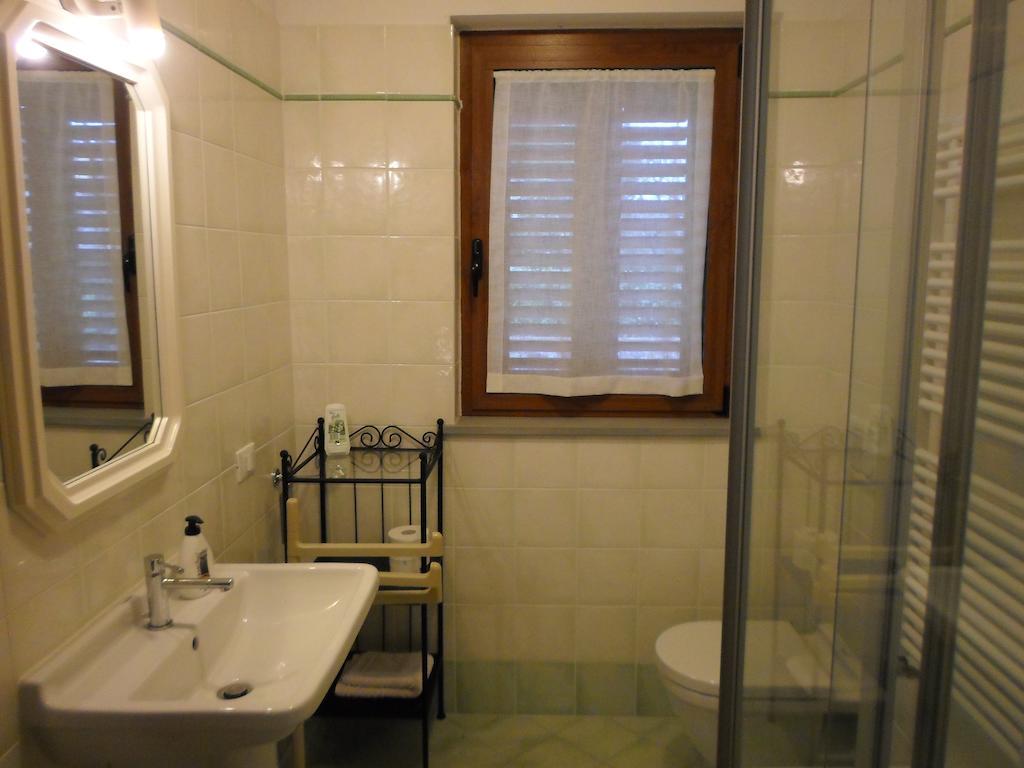 I 3 Cipressi Villa Chiassa Superiore Стая снимка
