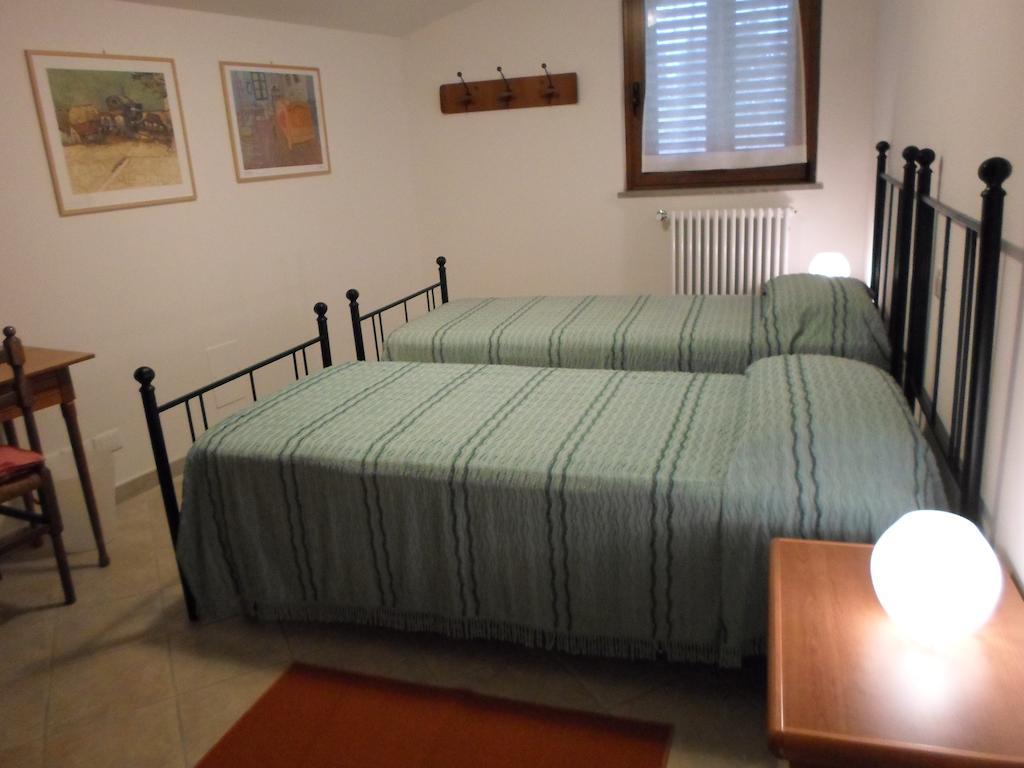 I 3 Cipressi Villa Chiassa Superiore Стая снимка
